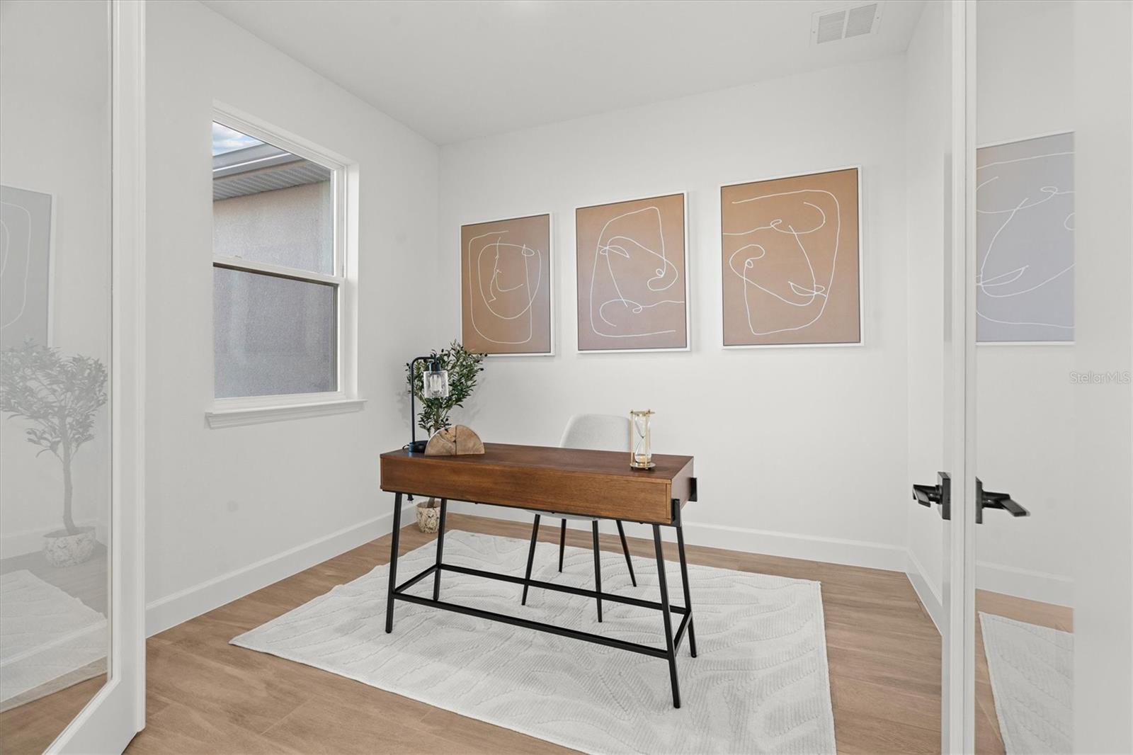 Image 6 of 46 For 20252 Quinn Street