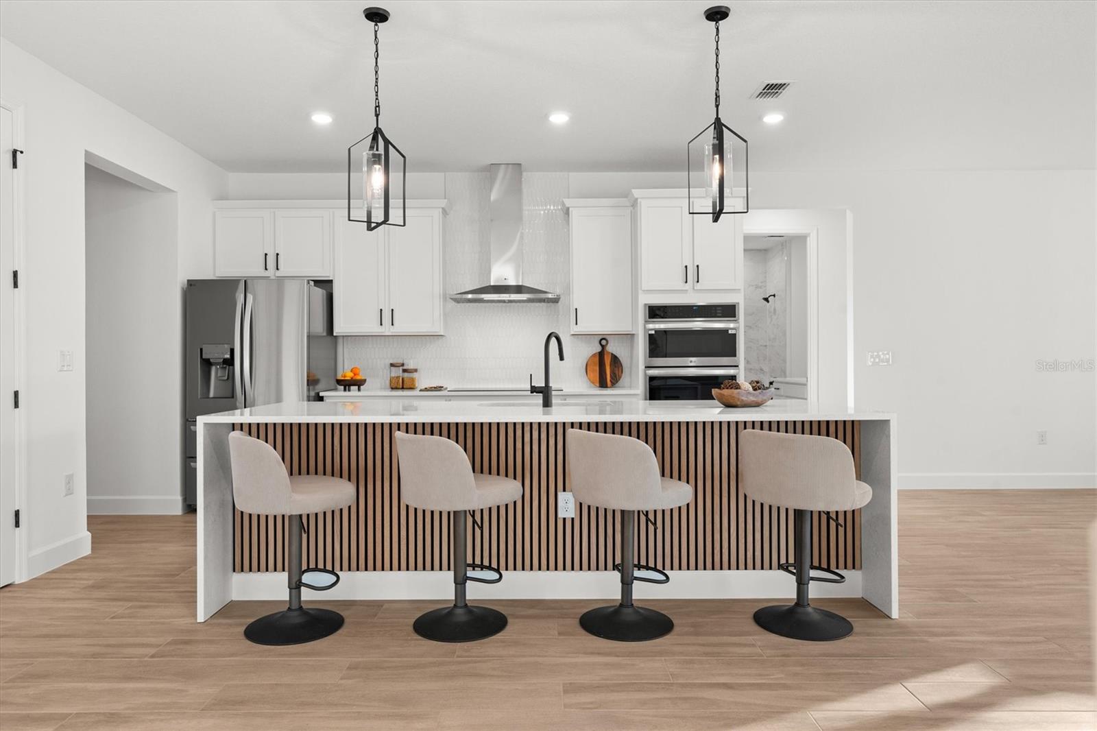 Image 8 of 46 For 20252 Quinn Street