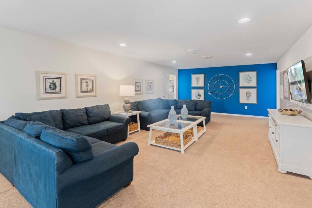 Image 22 of 65 For 8815 Macapa Drive