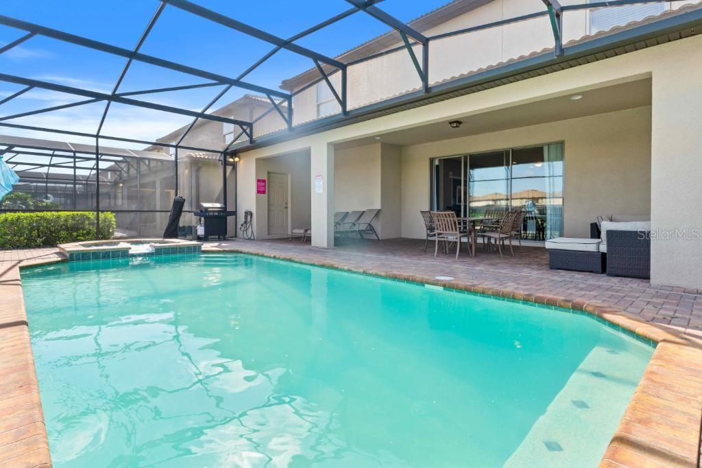 Image 42 of 65 For 8815 Macapa Drive