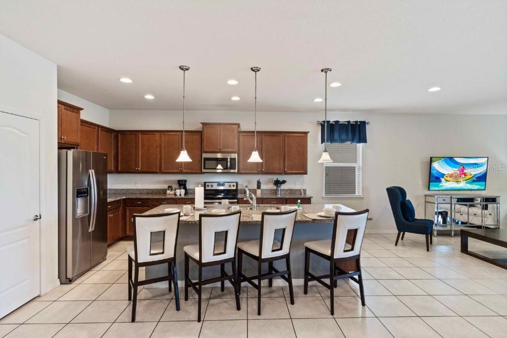 Image 6 of 65 For 8815 Macapa Drive