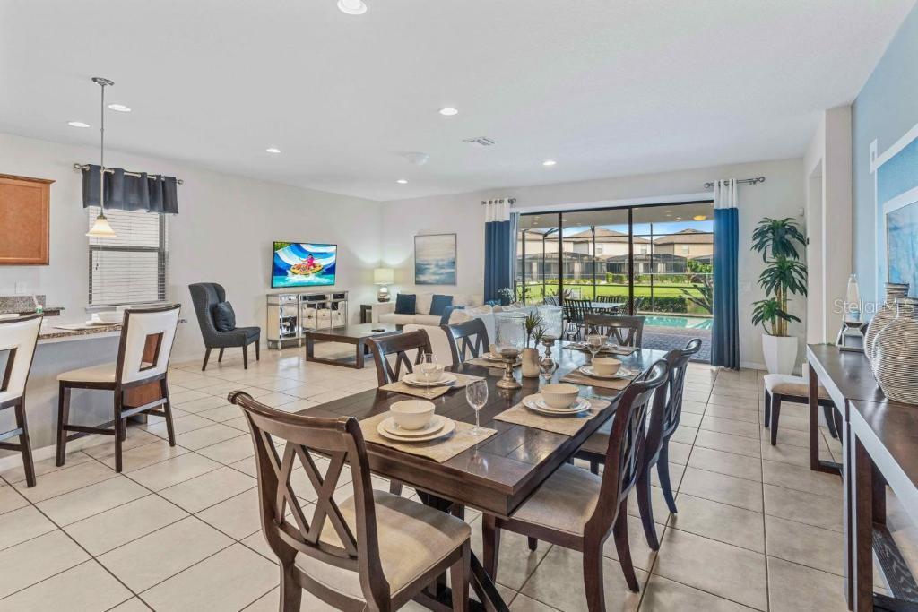 Image 8 of 65 For 8815 Macapa Drive