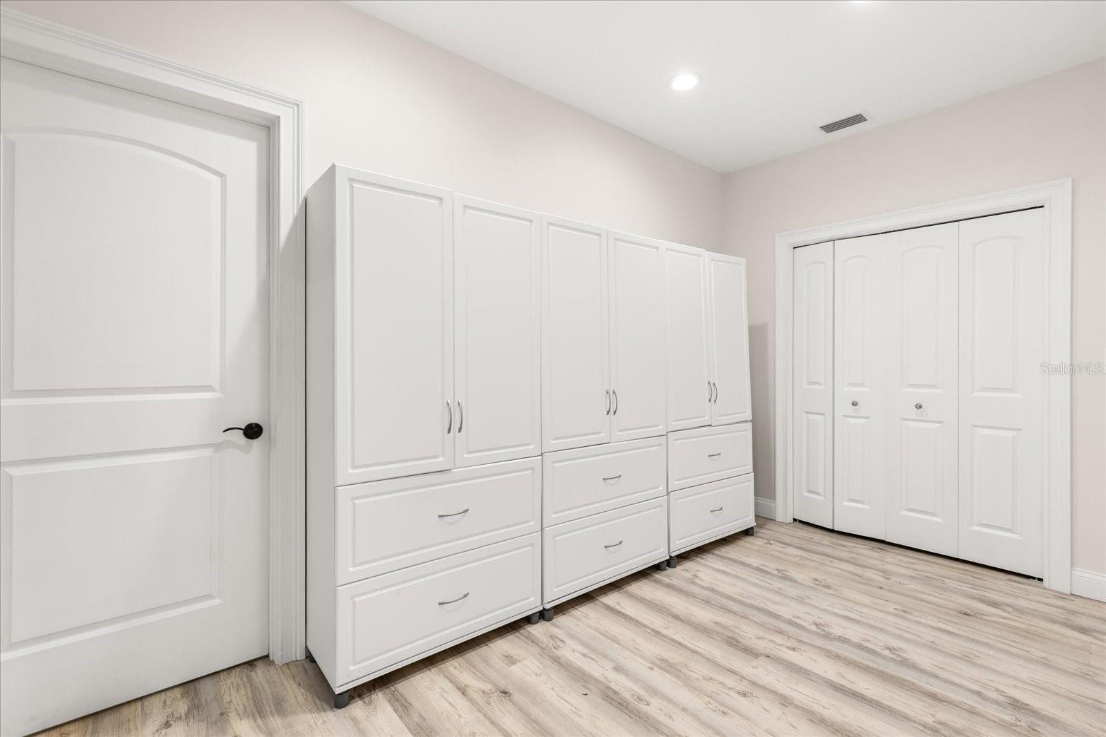 Image 25 of 76 For 455 Briar Patch Lane