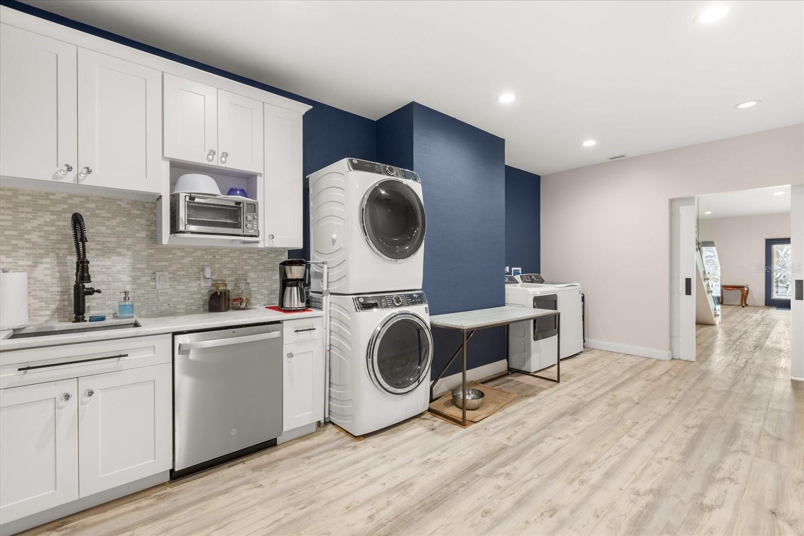 Image 32 of 76 For 455 Briar Patch Lane