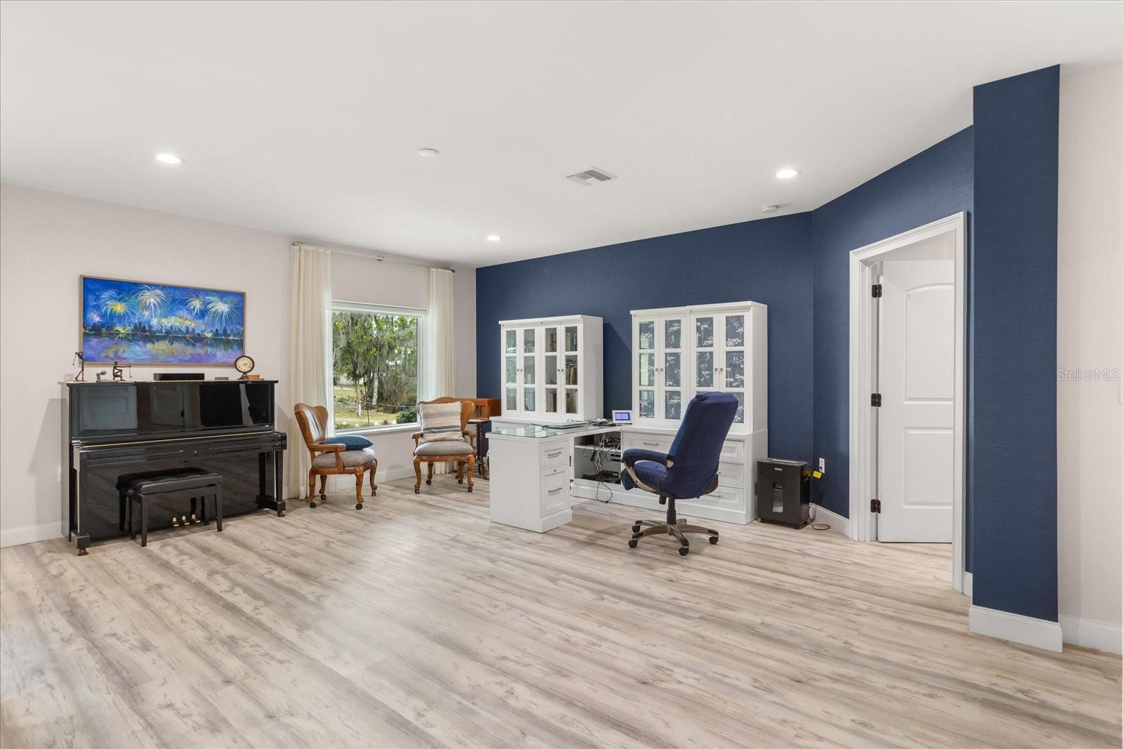 Image 62 of 76 For 455 Briar Patch Lane