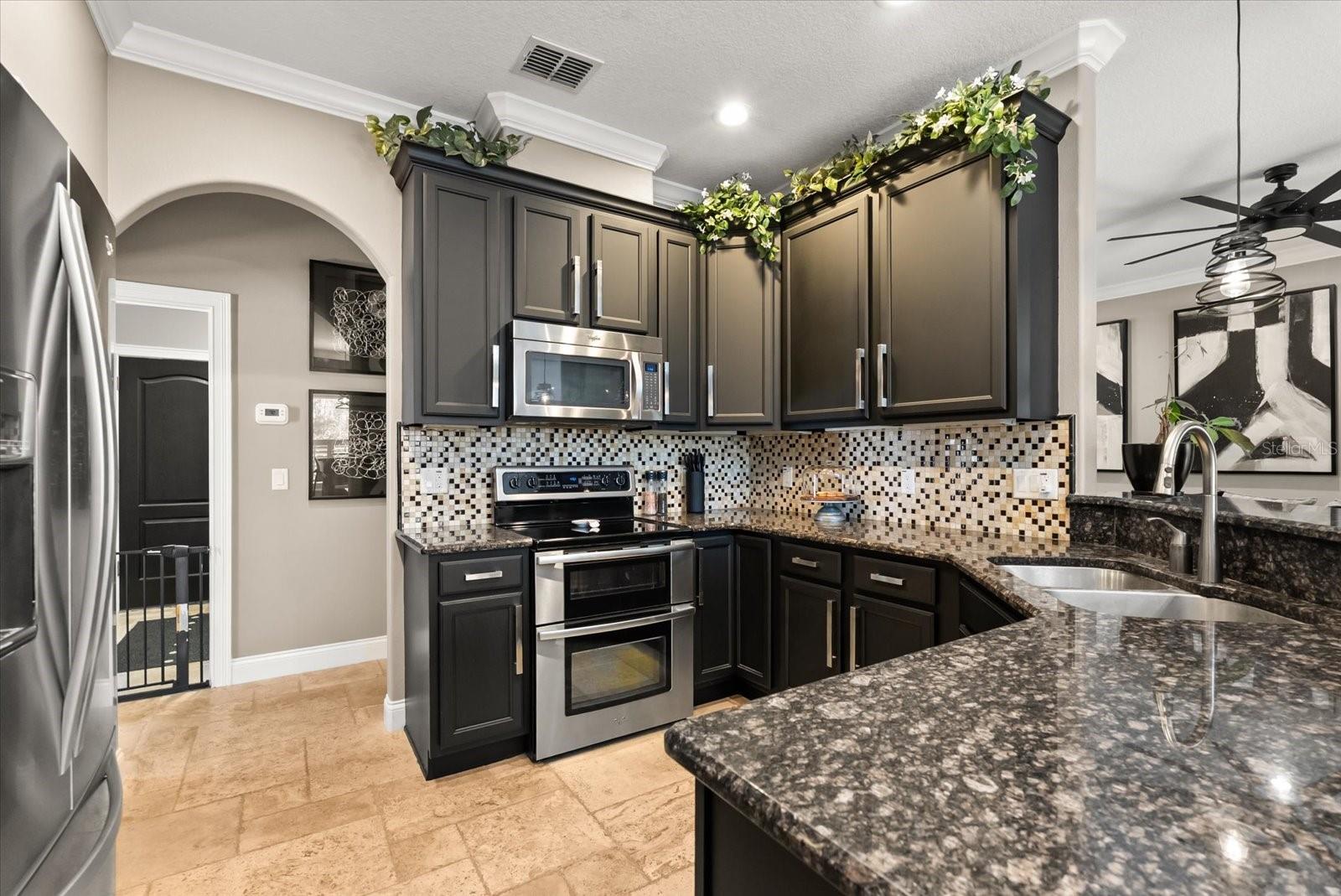 Image 13 of 29 For 451 Carey Way