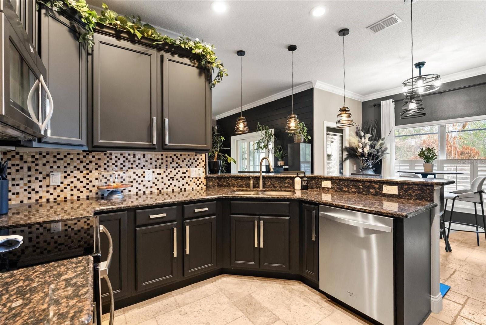 Image 15 of 29 For 451 Carey Way