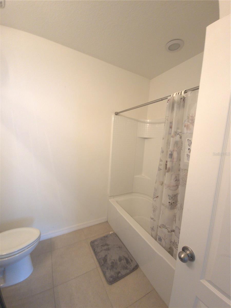 Image 17 of 27 For 3724 Seneca Club Loop 41-103