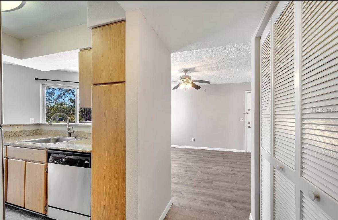 Image 6 of 10 For 11582 Westwood Boulevard 1426