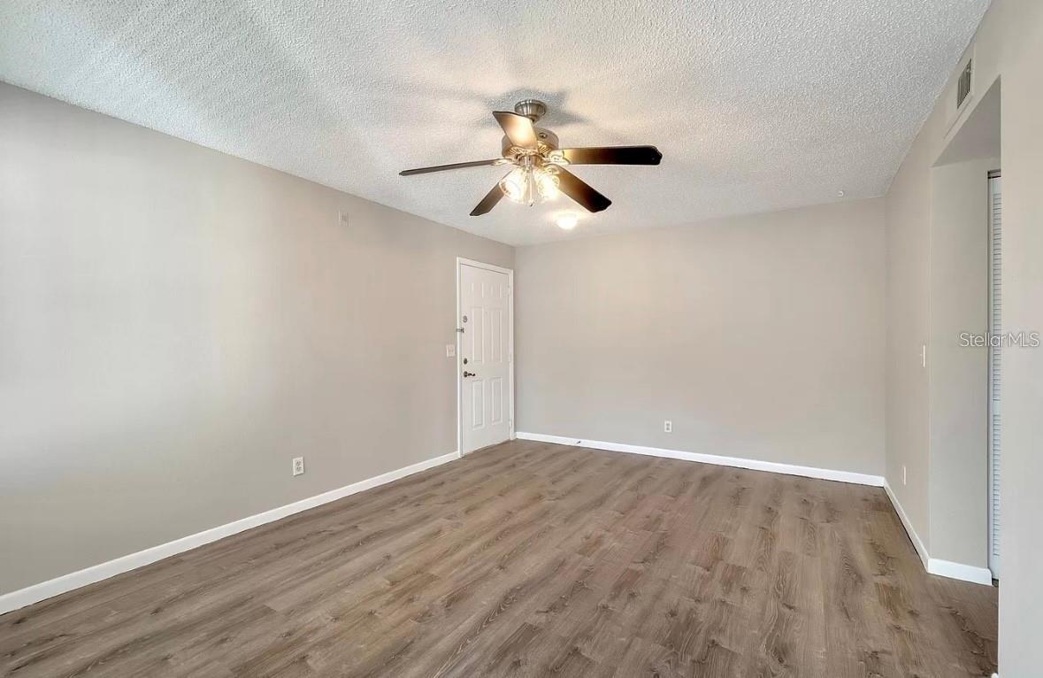 Image 8 of 10 For 11582 Westwood Boulevard 1426