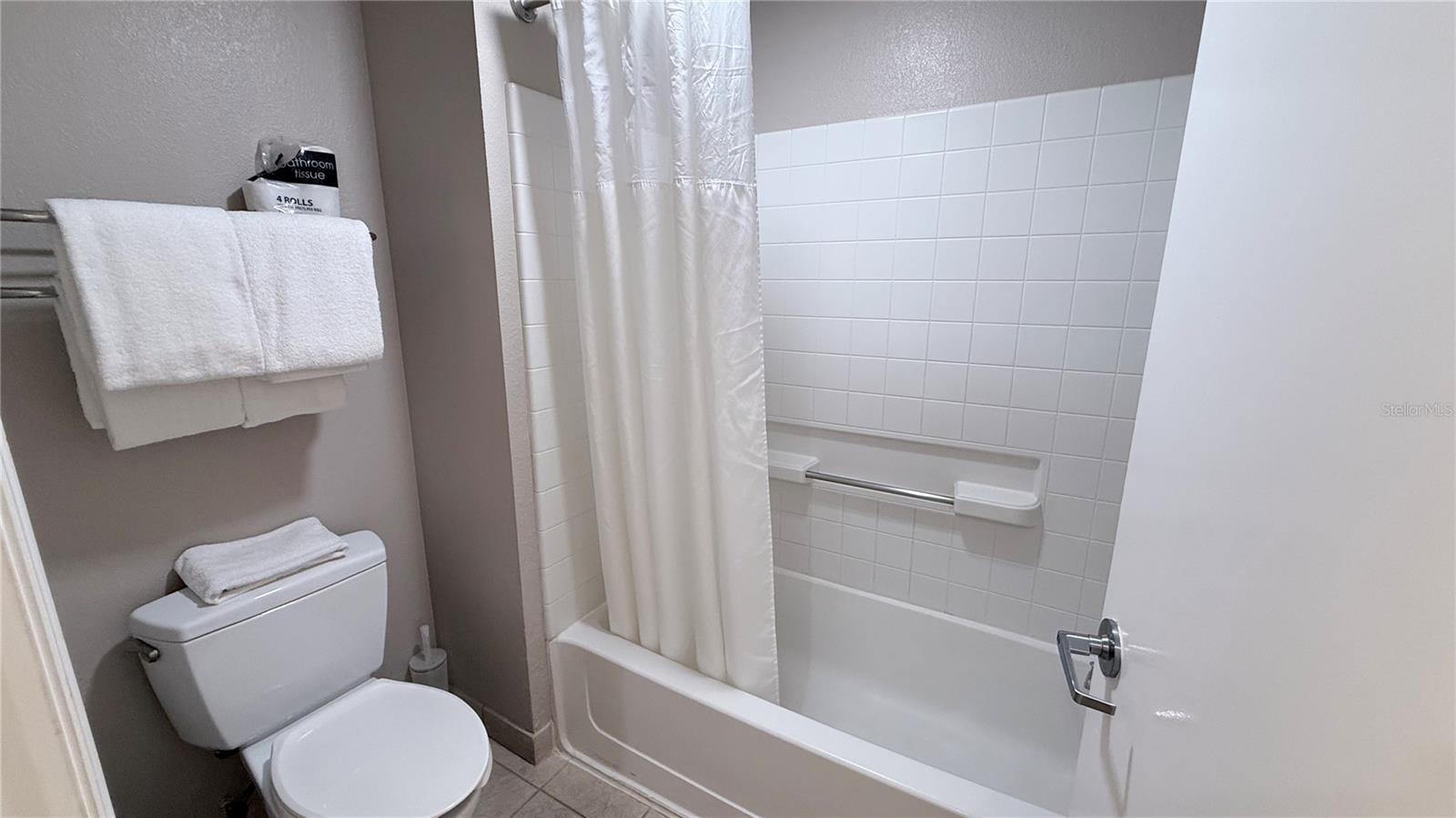 Image 10 of 10 For 7601 Canada Avenue 515