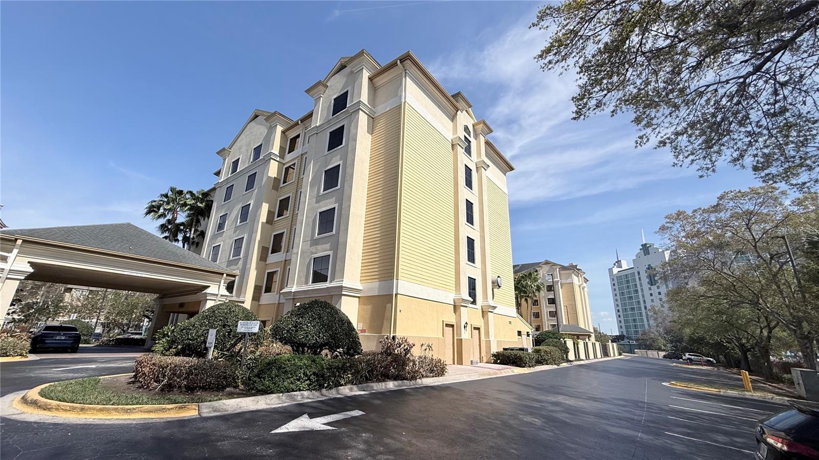 Image 2 of 10 For 7601 Canada Avenue 515