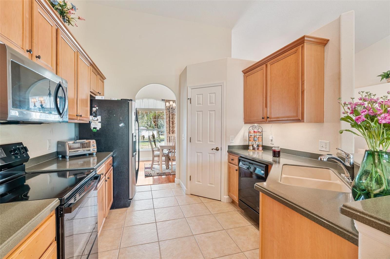 Image 10 of 34 For 2025 Fish Camp Road