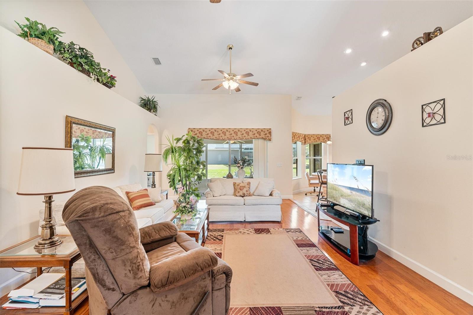 Image 4 of 34 For 2025 Fish Camp Road