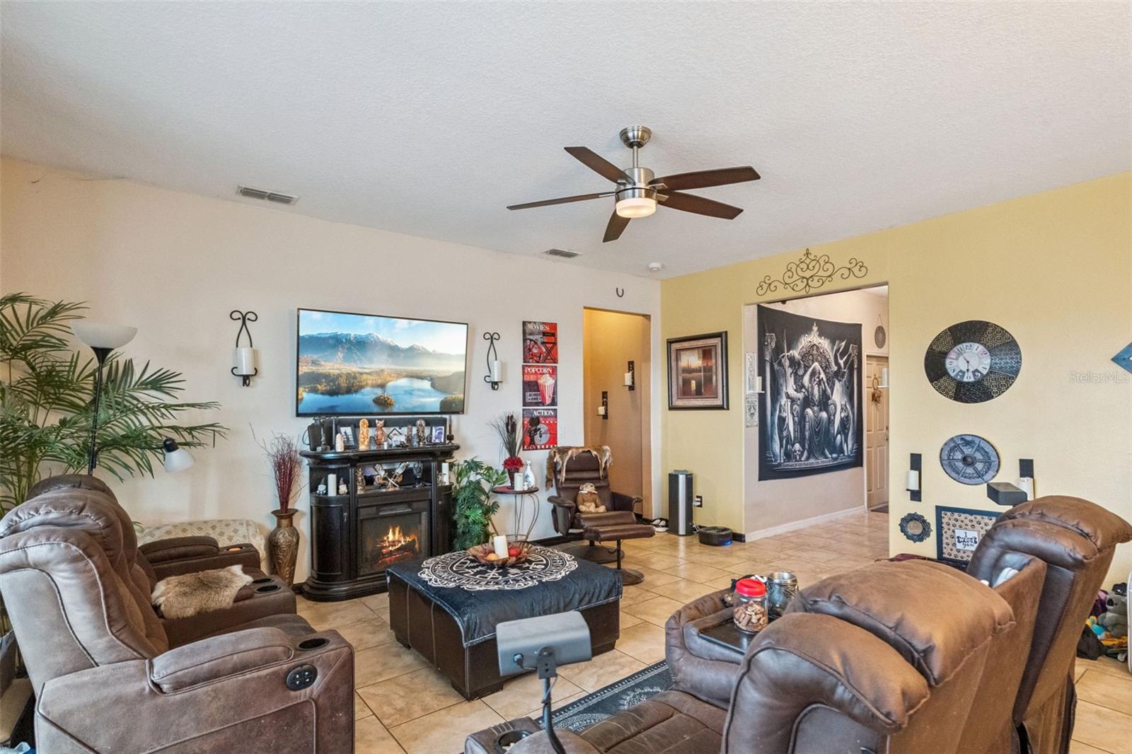 Image 10 of 51 For 9889 Lenox Street