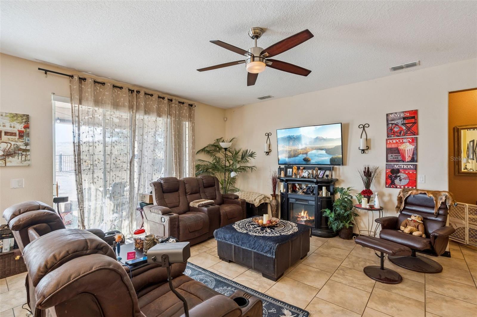 Image 11 of 51 For 9889 Lenox Street