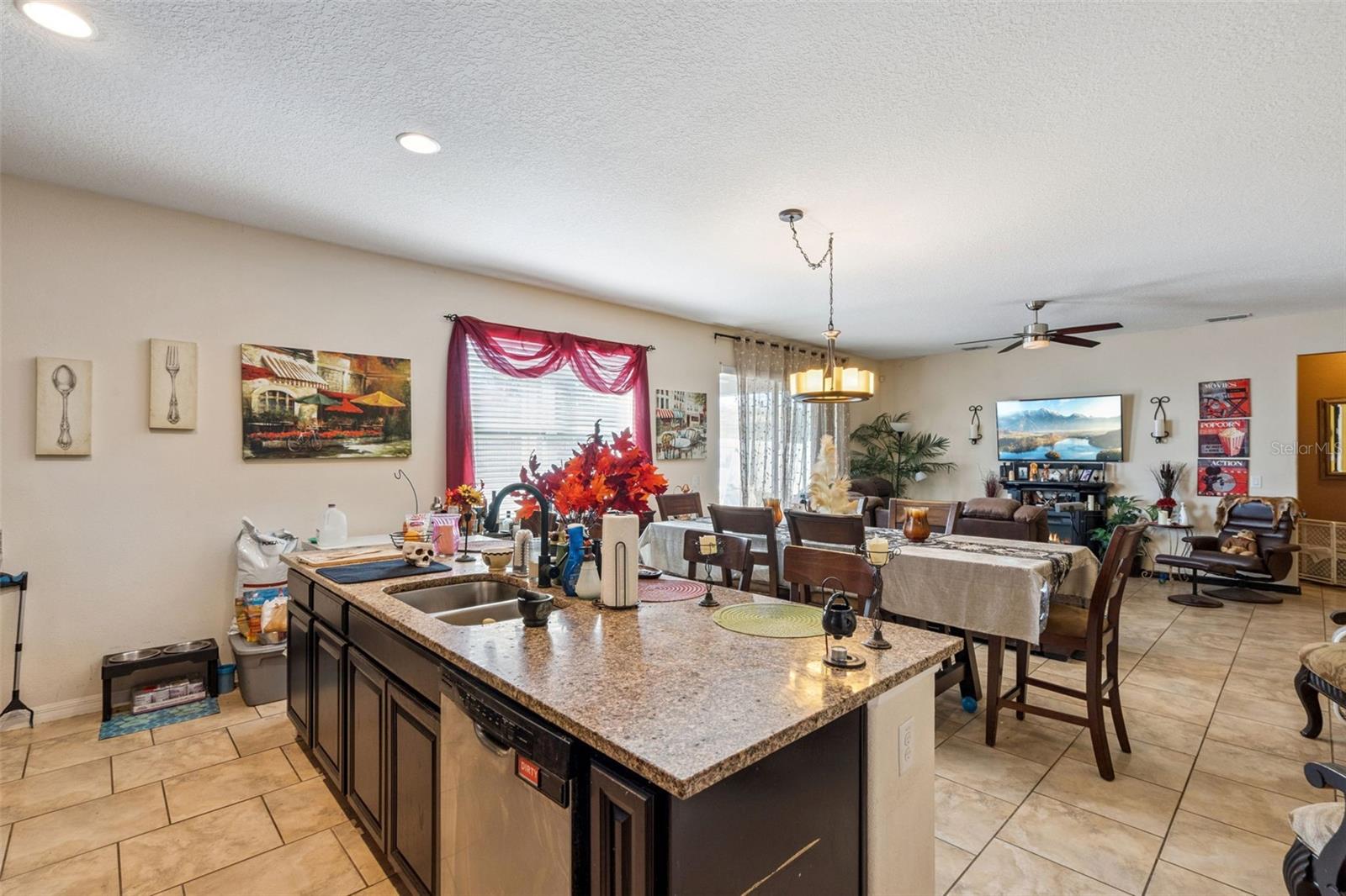 Image 14 of 51 For 9889 Lenox Street