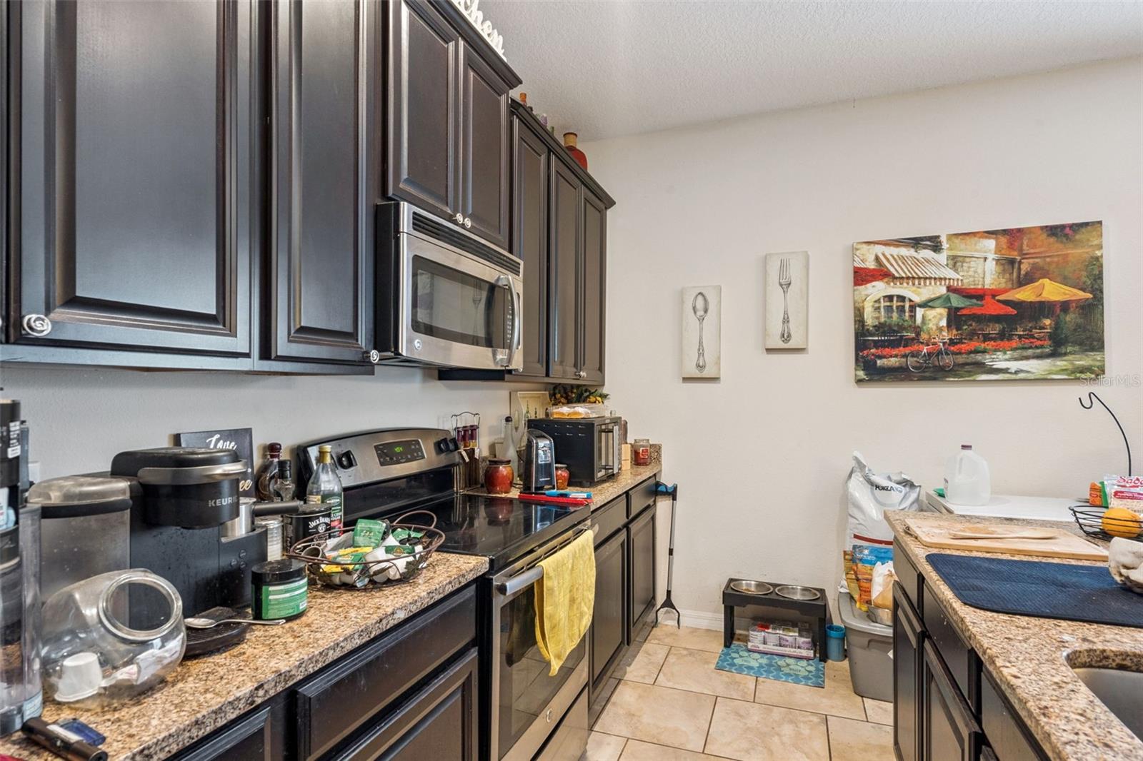 Image 16 of 51 For 9889 Lenox Street