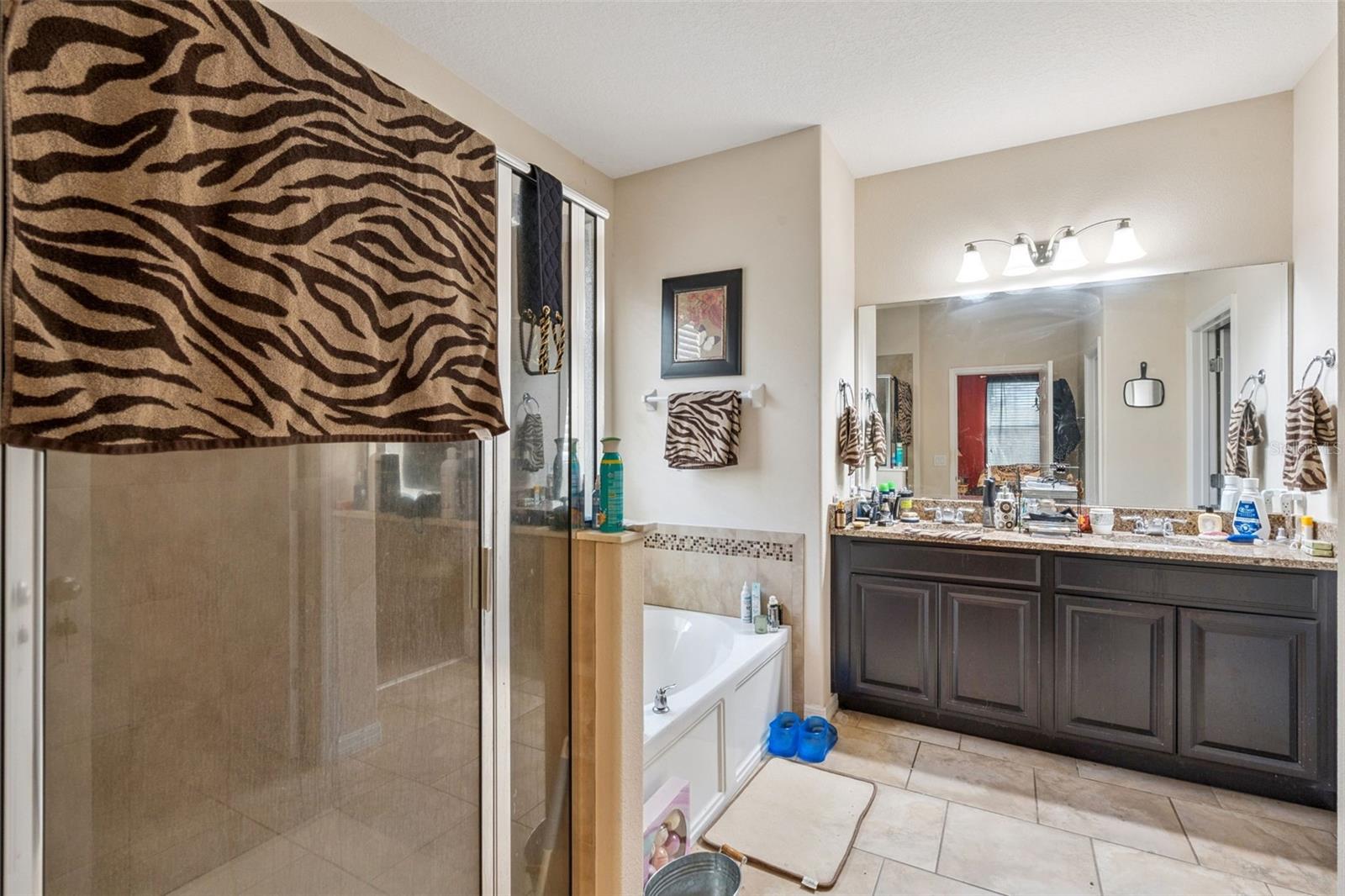 Image 21 of 51 For 9889 Lenox Street