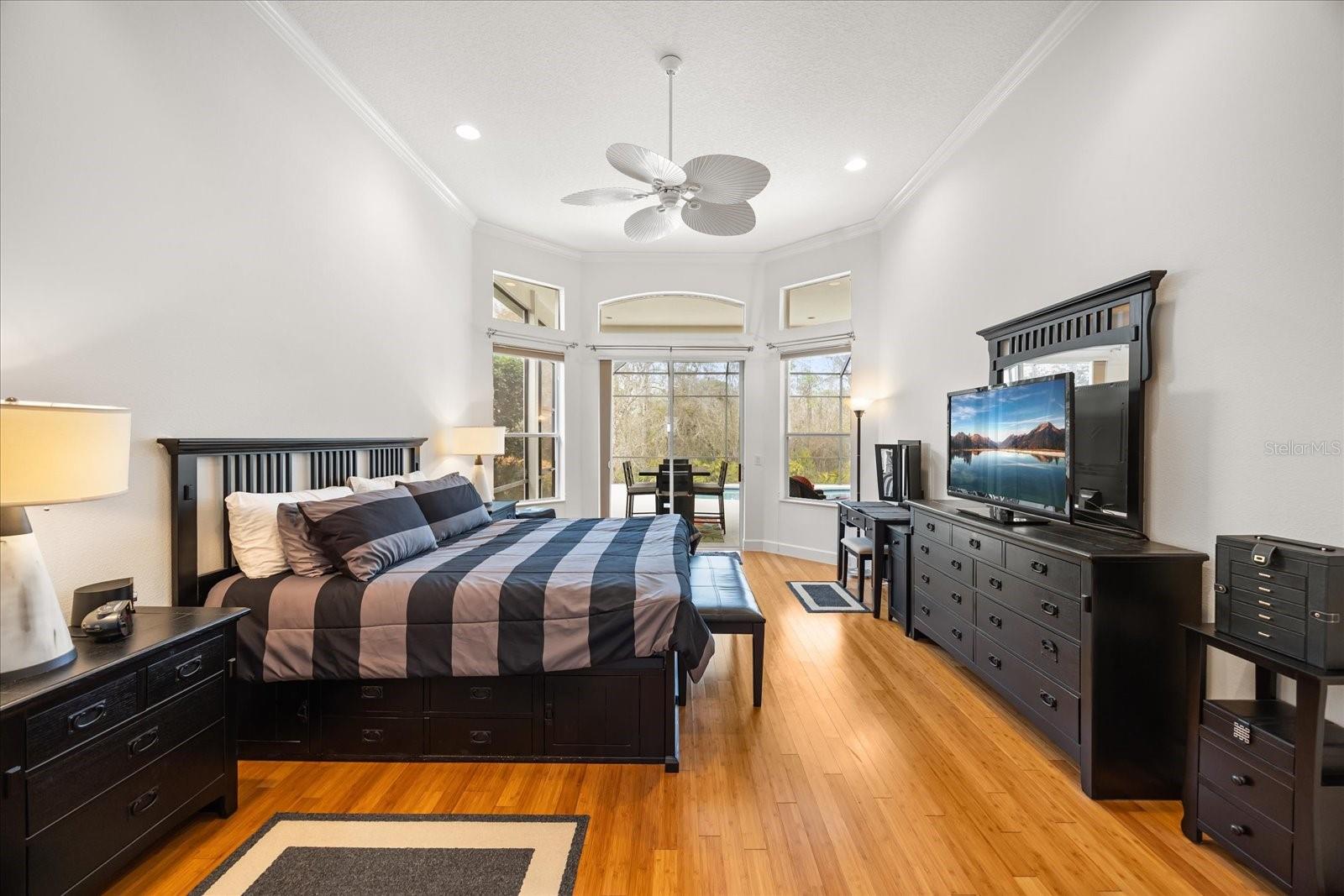 Listing photo id 17 for 2324 Willow Drop Way