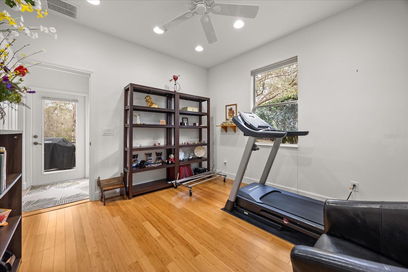 Listing photo id 29 for 2324 Willow Drop Way