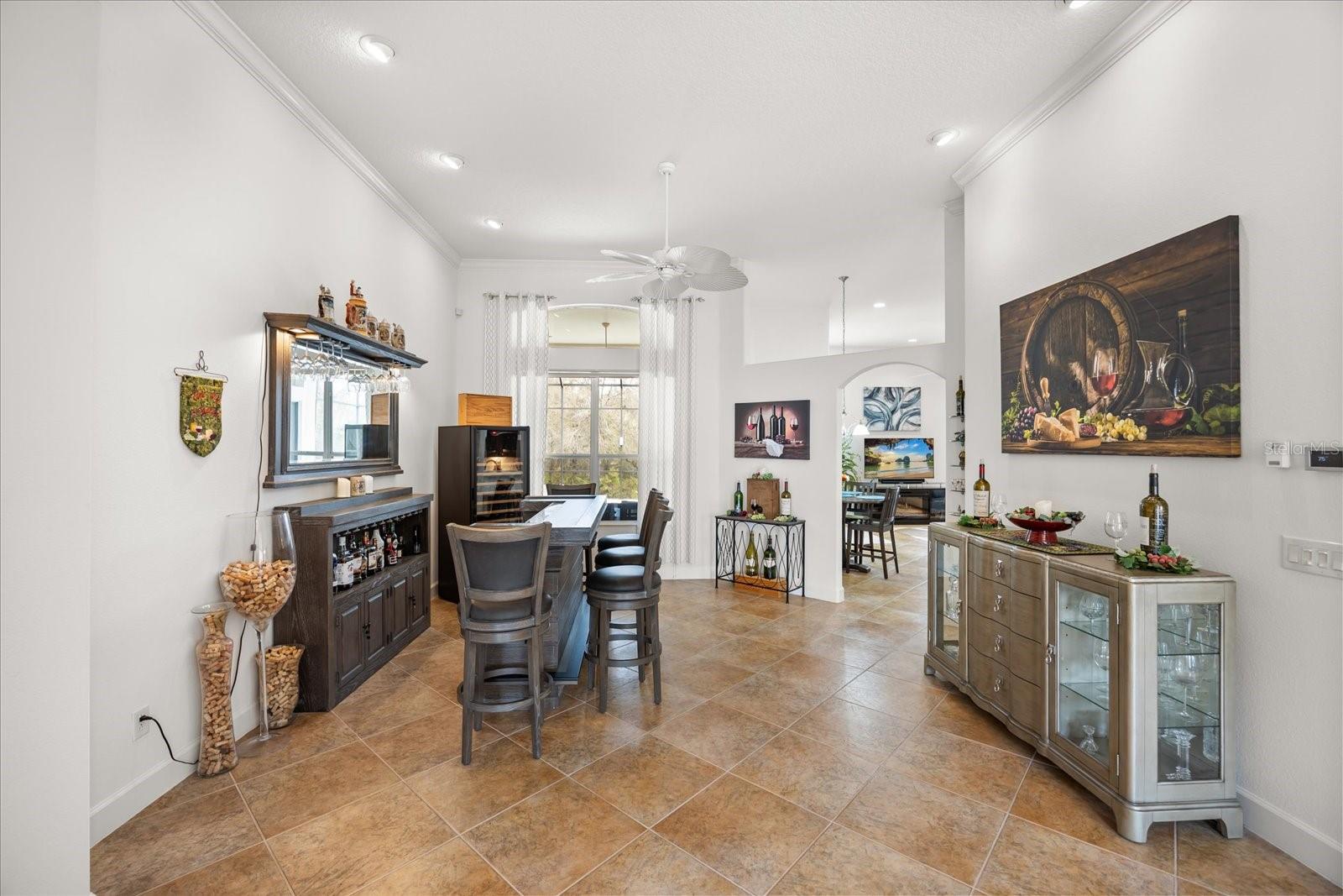 Listing photo id 3 for 2324 Willow Drop Way