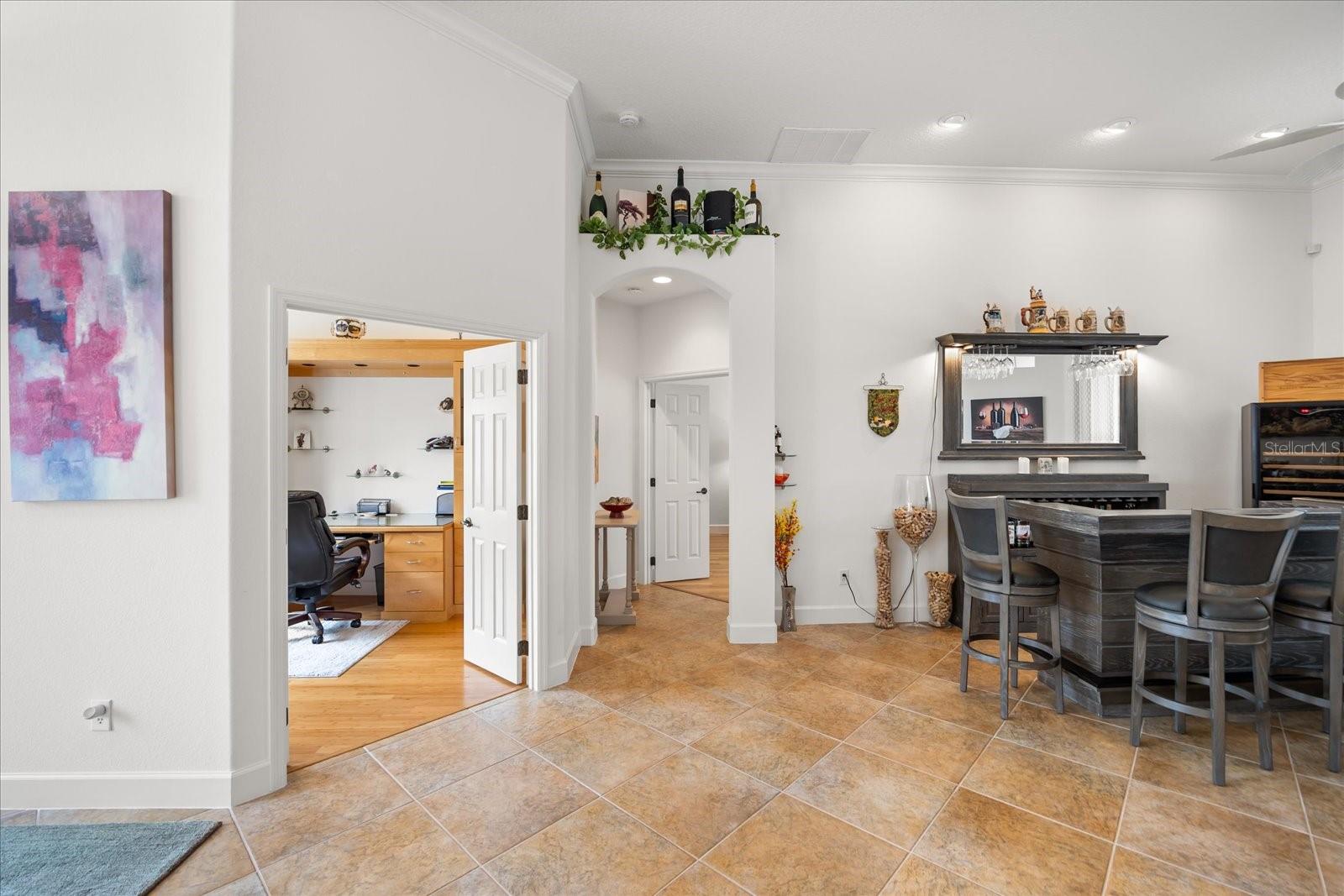 Listing photo id 4 for 2324 Willow Drop Way