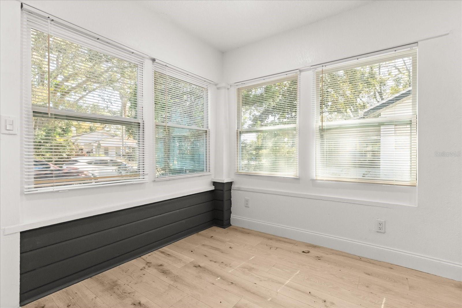 Image 3 of 20 For 1759 43rd Street S