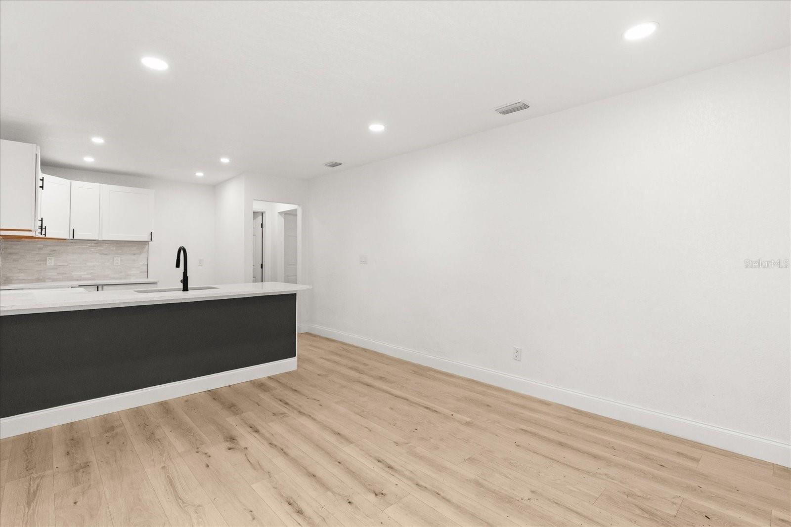 Image 4 of 20 For 1759 43rd Street S