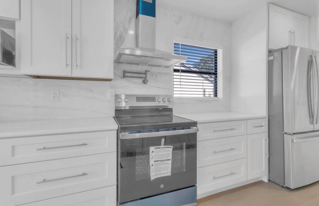 Image 10 of 30 For 2622 Liz Lane