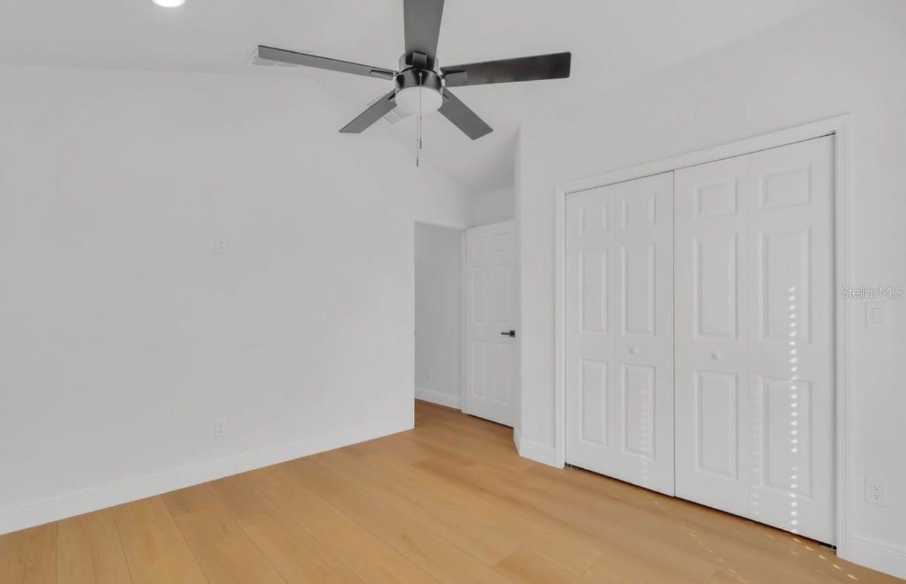 Image 23 of 30 For 2622 Liz Lane