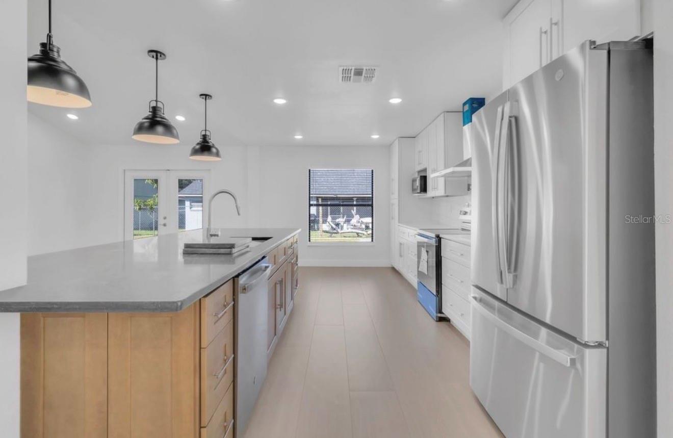 Image 8 of 30 For 2622 Liz Lane