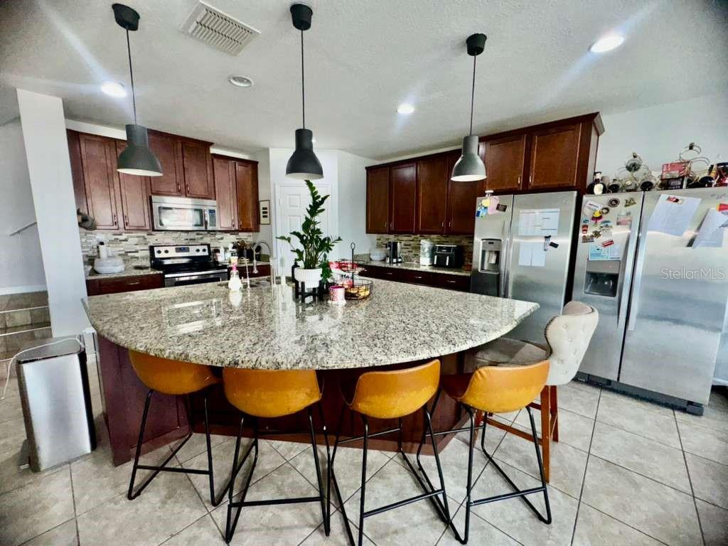 Image 11 of 25 For 2625 Waterline Street