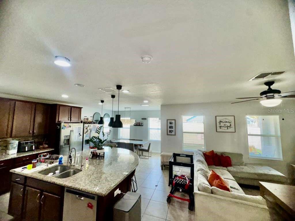 Image 13 of 25 For 2625 Waterline Street