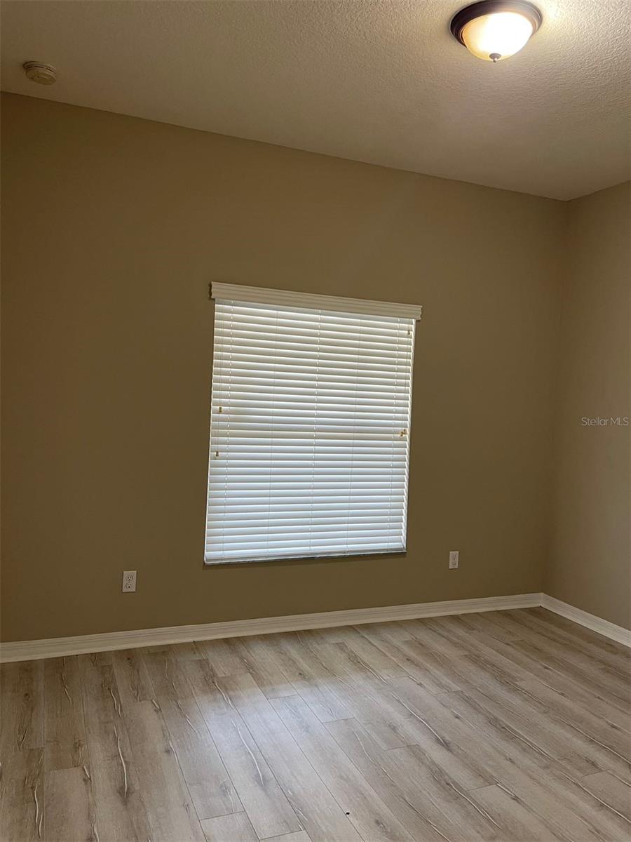 Image 17 of 38 For 12016 Deer Path Way