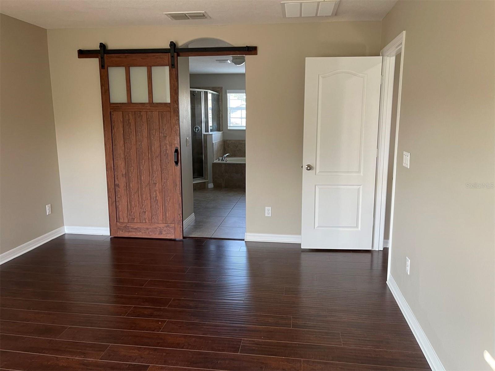 Image 22 of 38 For 12016 Deer Path Way