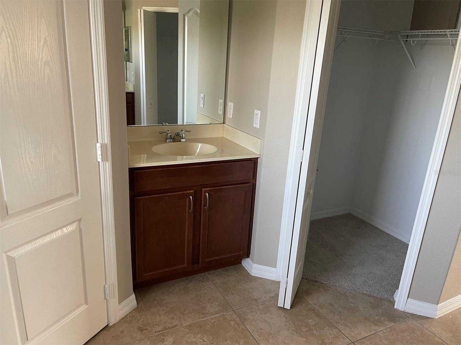 Image 25 of 38 For 12016 Deer Path Way