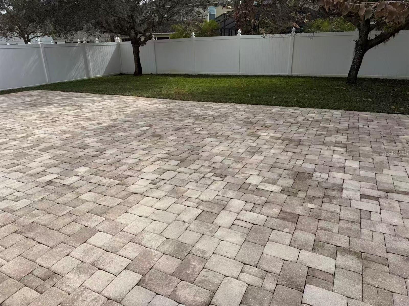 Image 31 of 38 For 12016 Deer Path Way