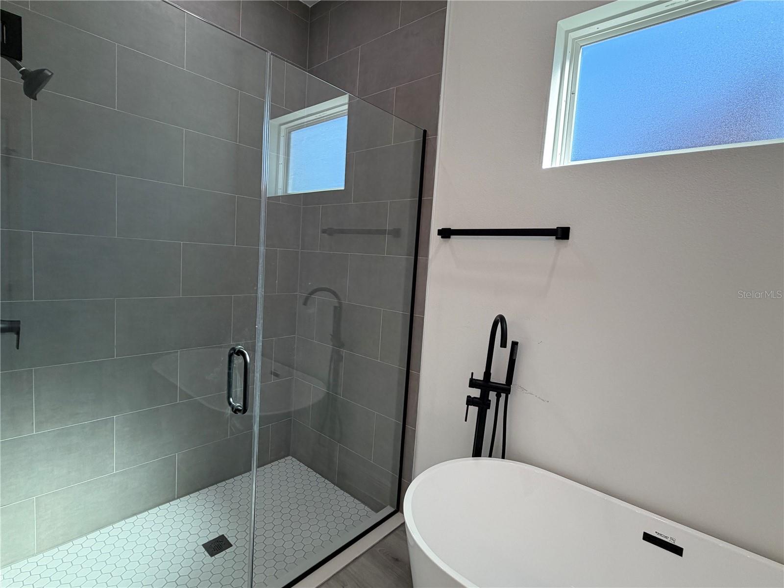 Image 12 of 29 For 15001 Sw 46th Cir