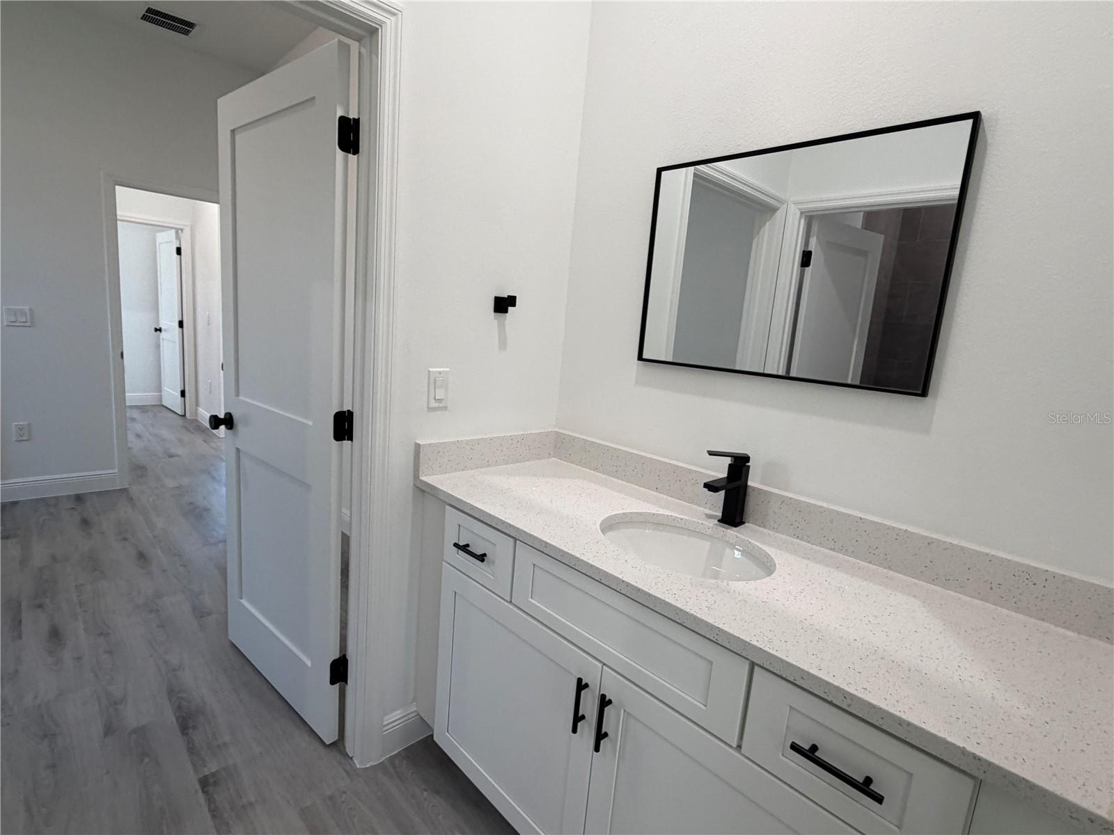 Image 18 of 29 For 15001 Sw 46th Cir