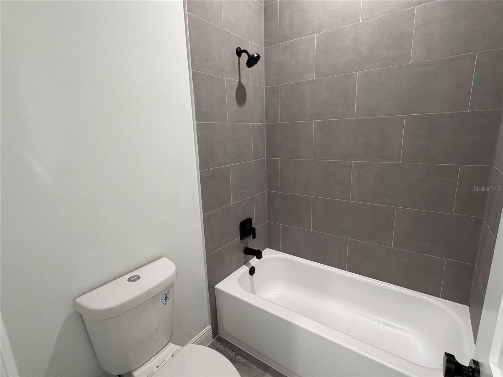 Image 19 of 29 For 15001 Sw 46th Cir