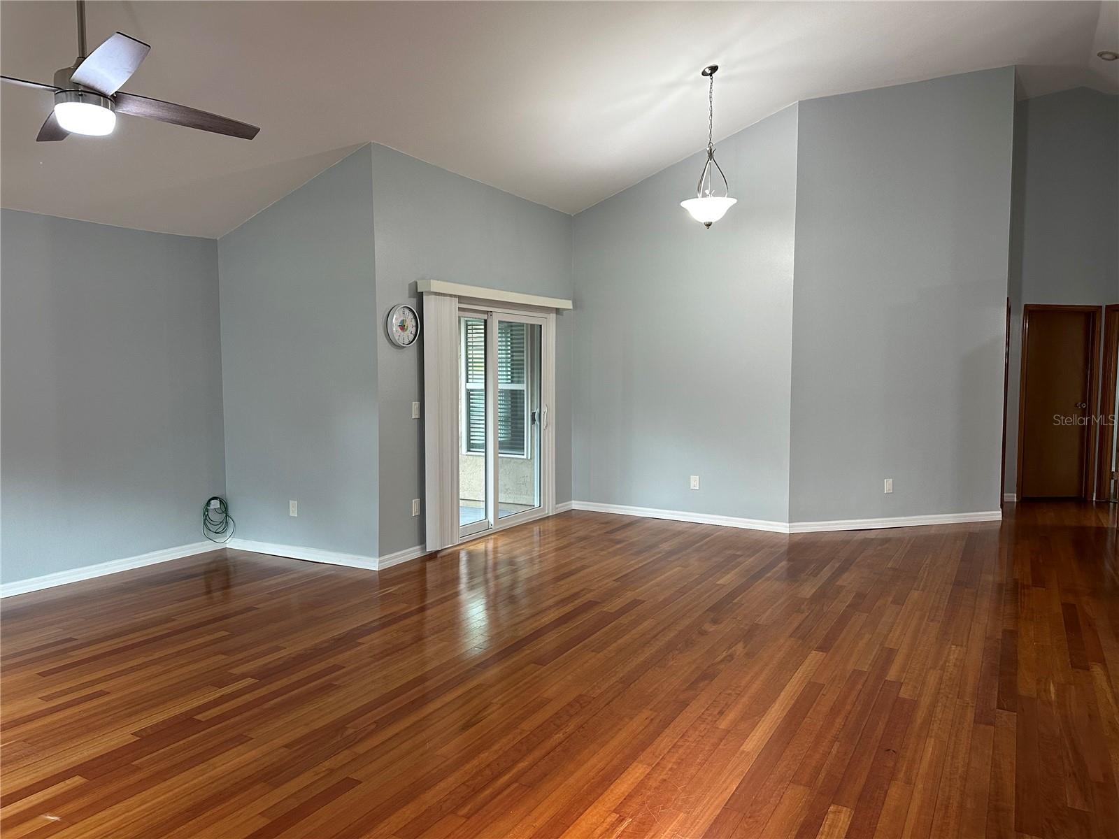 Image 9 of 22 For 7427 Spring Villas Circle