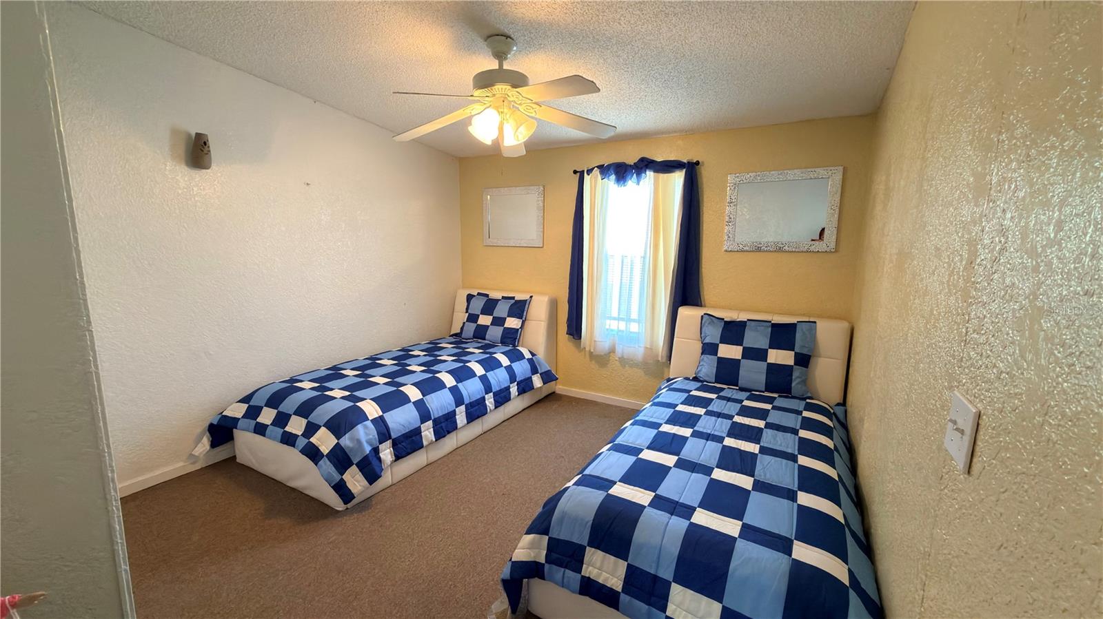 Image 25 of 26 For 15840 Florida 50  93