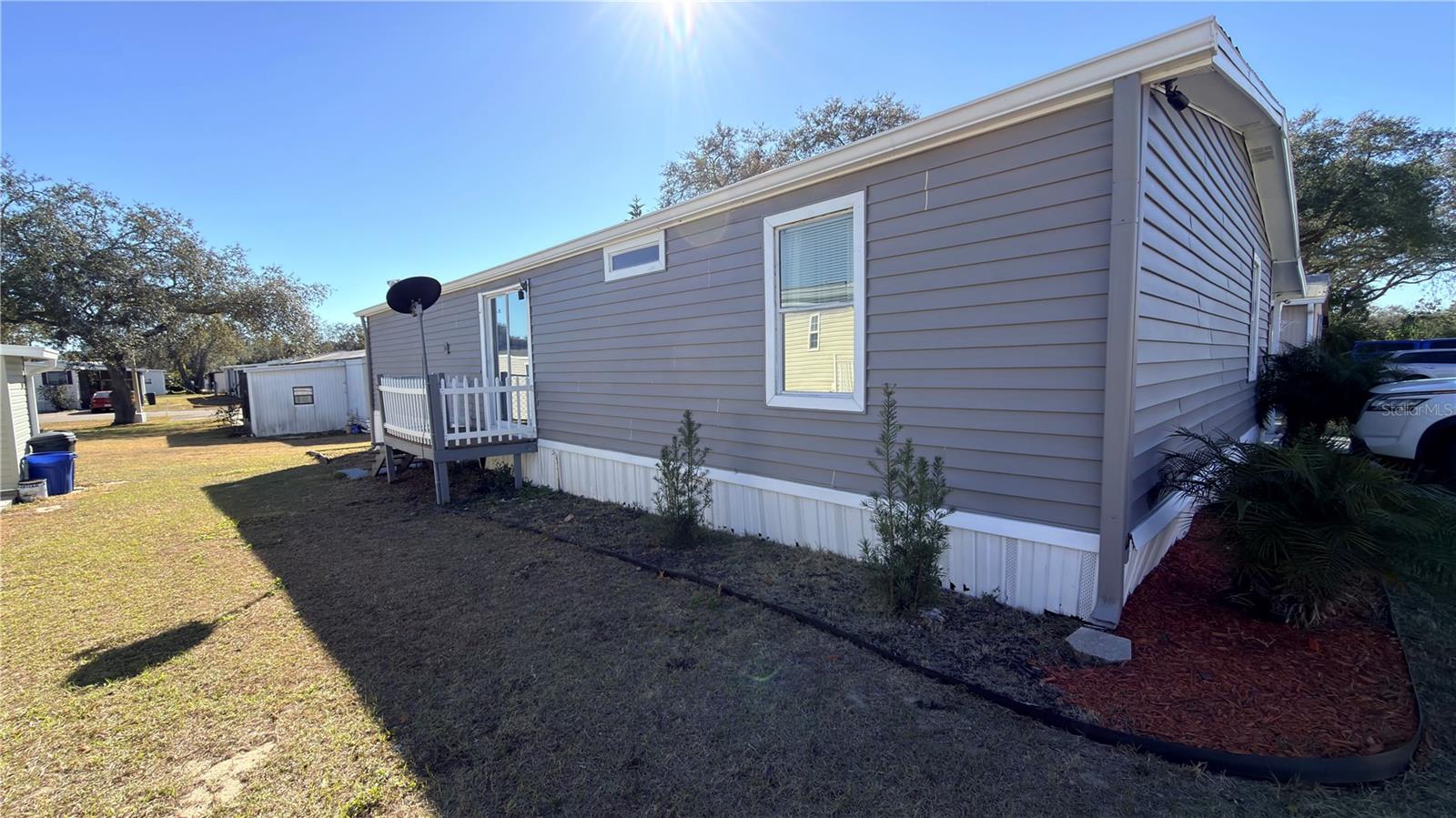 Image 5 of 26 For 15840 Florida 50  93