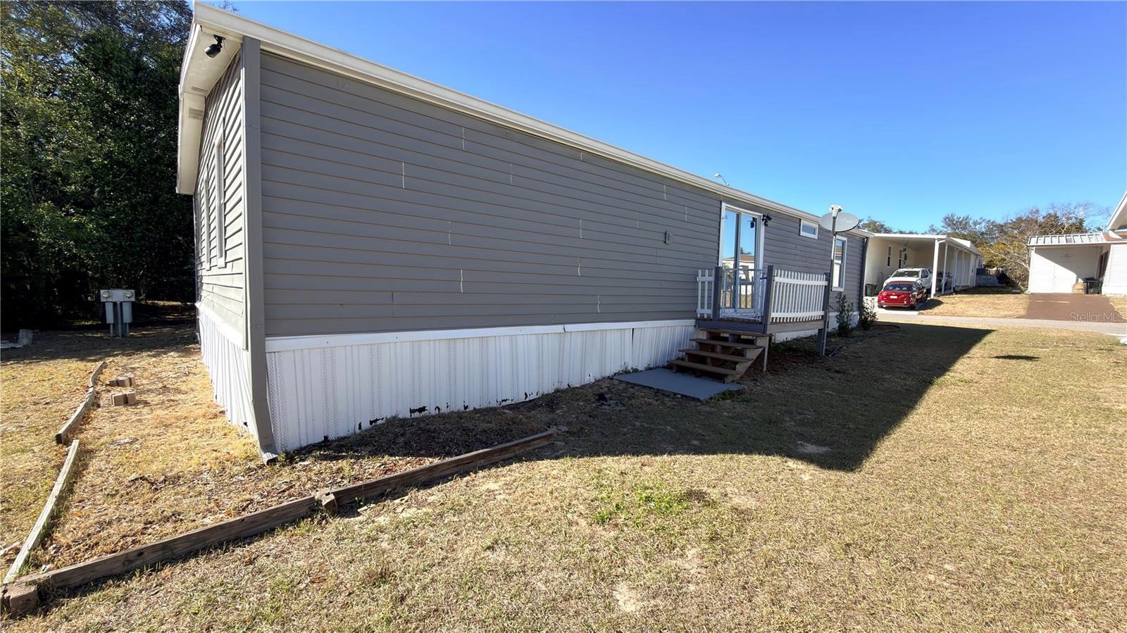 Image 8 of 26 For 15840 Florida 50  93