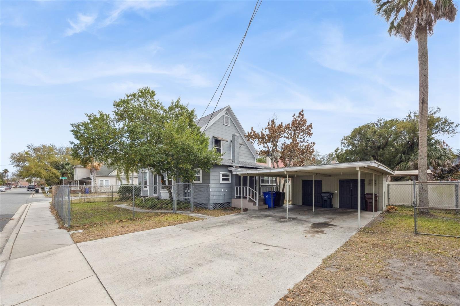 Image 27 of 49 For 116-118 Beaumont Avenue