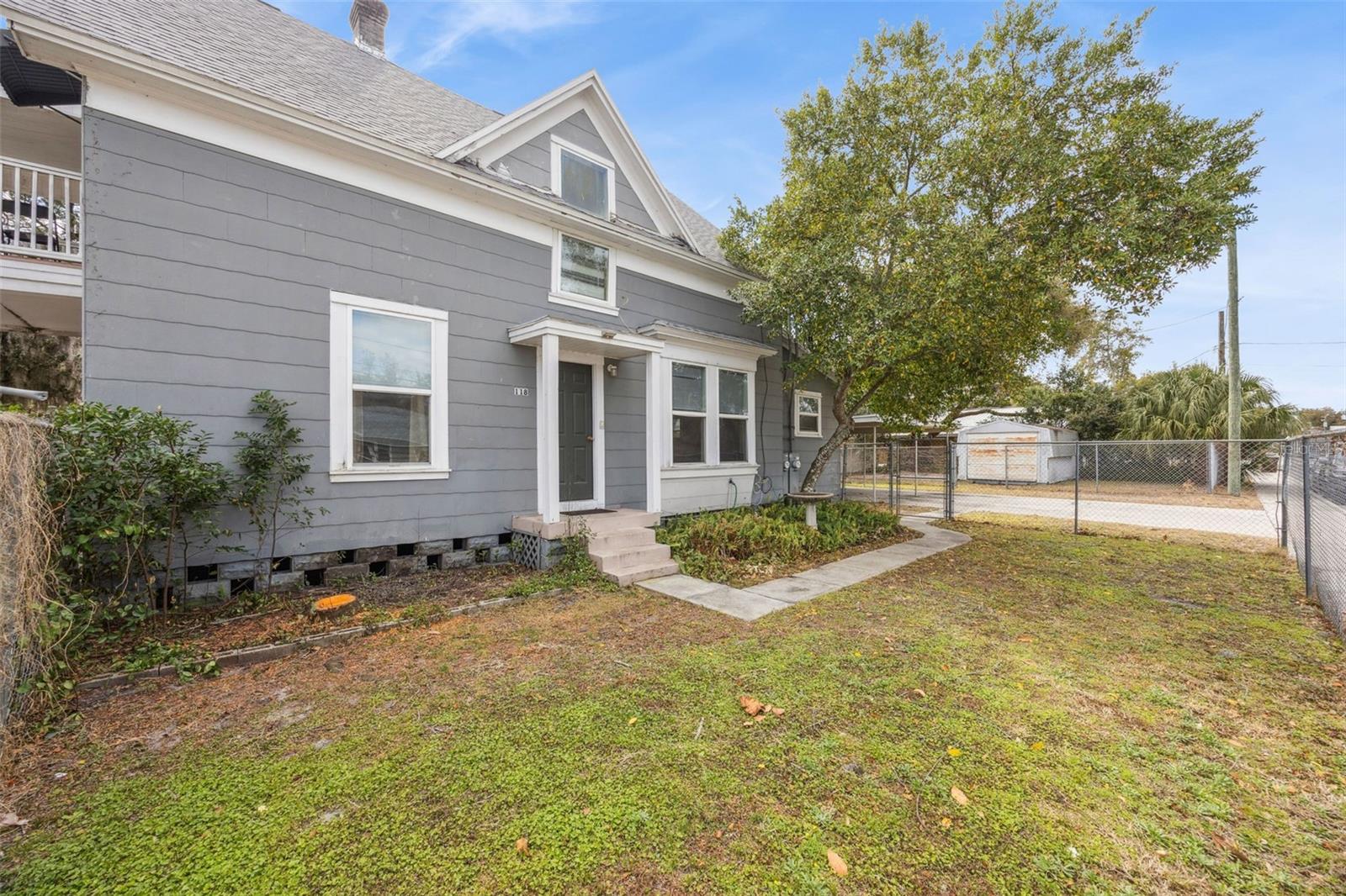 Image 33 of 49 For 116-118 Beaumont Avenue