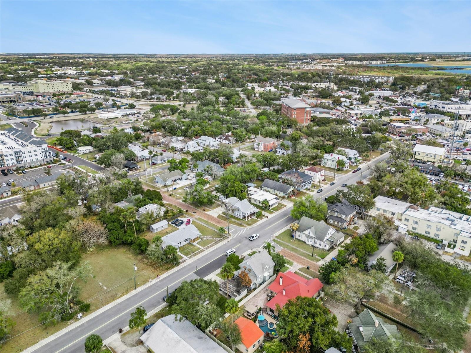 Image 39 of 49 For 116-118 Beaumont Avenue