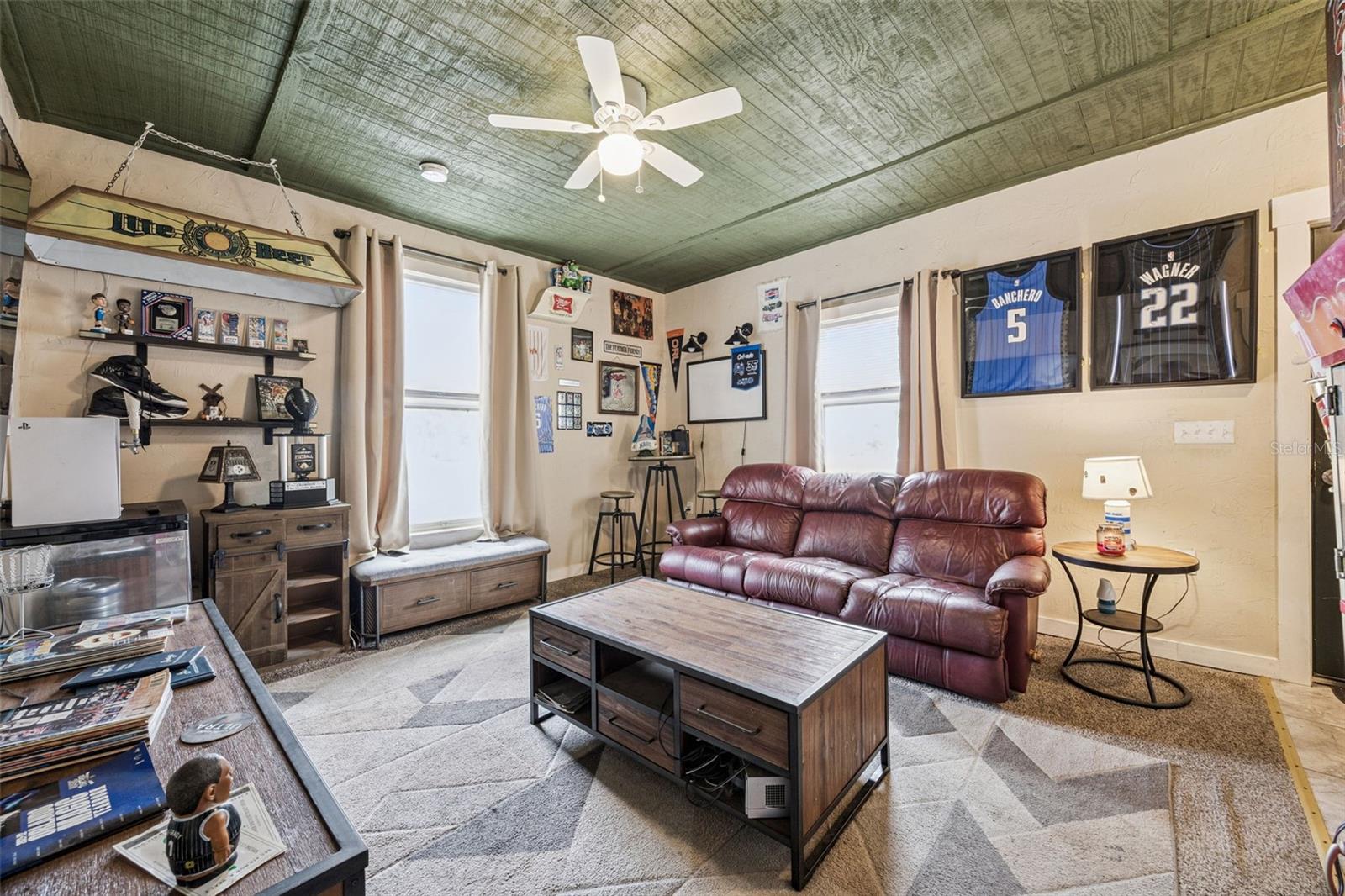 Image 6 of 49 For 116-118 Beaumont Avenue