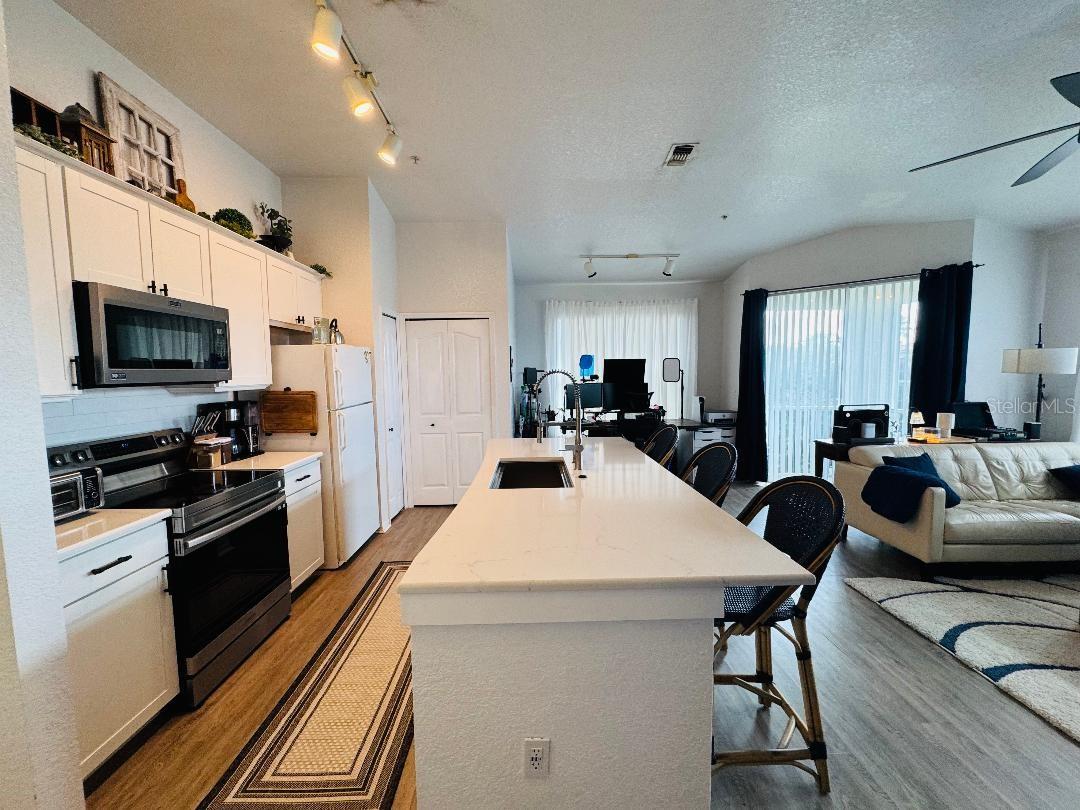 Image 7 of 26 For 2513 Maitland Crossing Way 312